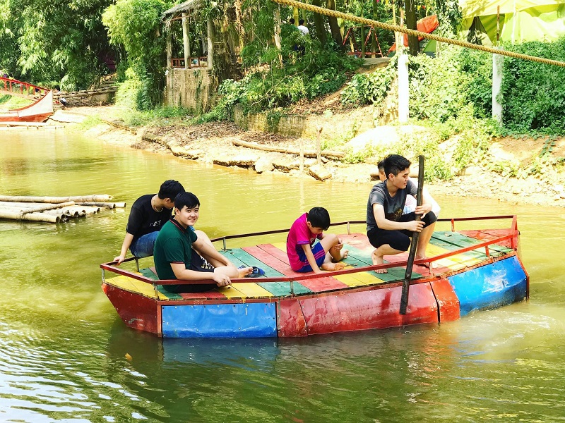 Chào Sup tại hồ ở My Hill