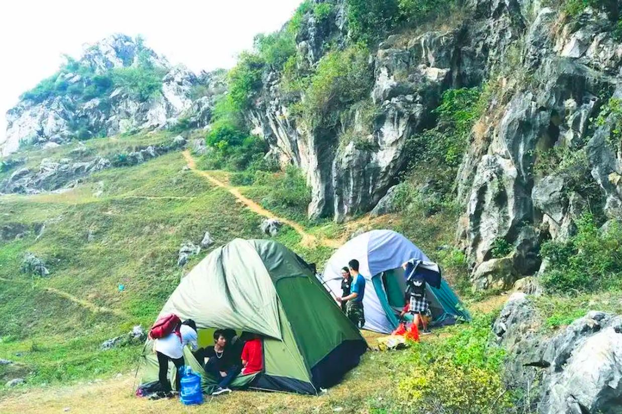 Camping Núi Trầm - Cao Nguyên Đá Hà Giang Thu Nhỏ