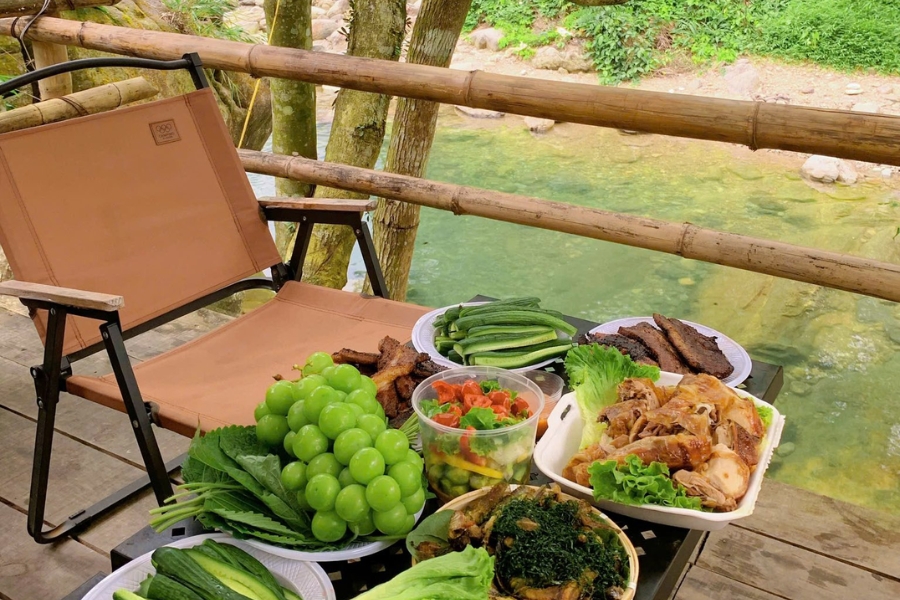 Cắm Trại Tại Suối Đá Cổng – Điểm Đến “Xanh Mát” Cho Ngày Hè