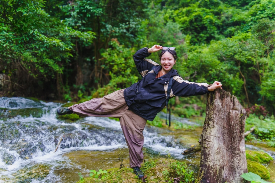 Núi Mắt Thần: Điểm Cắm Trại Khiến Dân Phượt “Say Như Điếu Đổ”