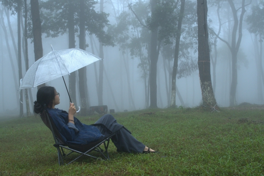 Cắm Trại Dưới Trời Mưa: Tận Hưởng Chuyến Đi Theo Cách Khác Biệt