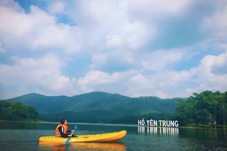 Top Những Trải Nghiệm "Phải Thử" Khi Cắm Trại Hồ Yên Trung