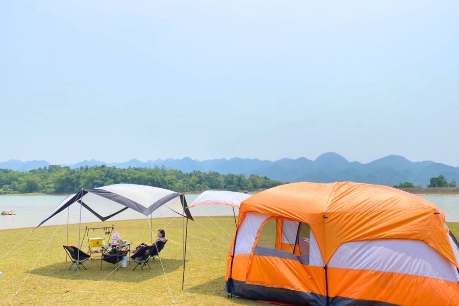 cắm trại khu vực hồ Hòa Bình