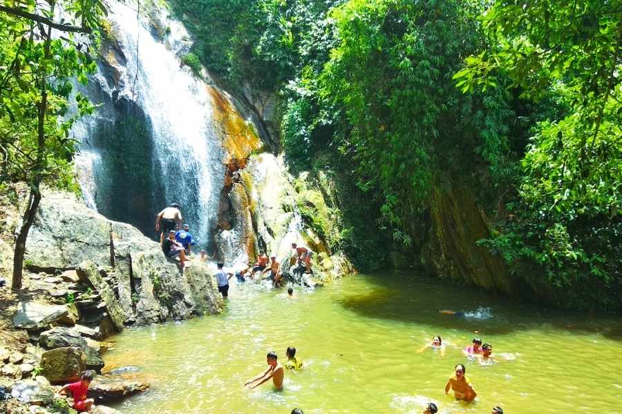 Cắm trại Thác Chòi: Hành Trình Tìm Về Bản Nguyên Giữa Đại Ngàn Hoang Sơ