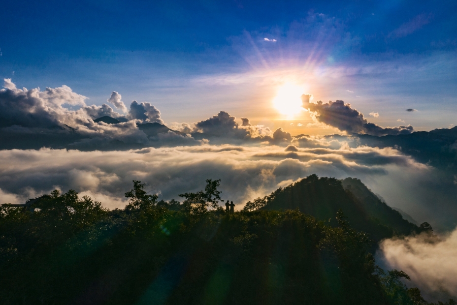 cắm trại trên Ngải Thầu Thượng