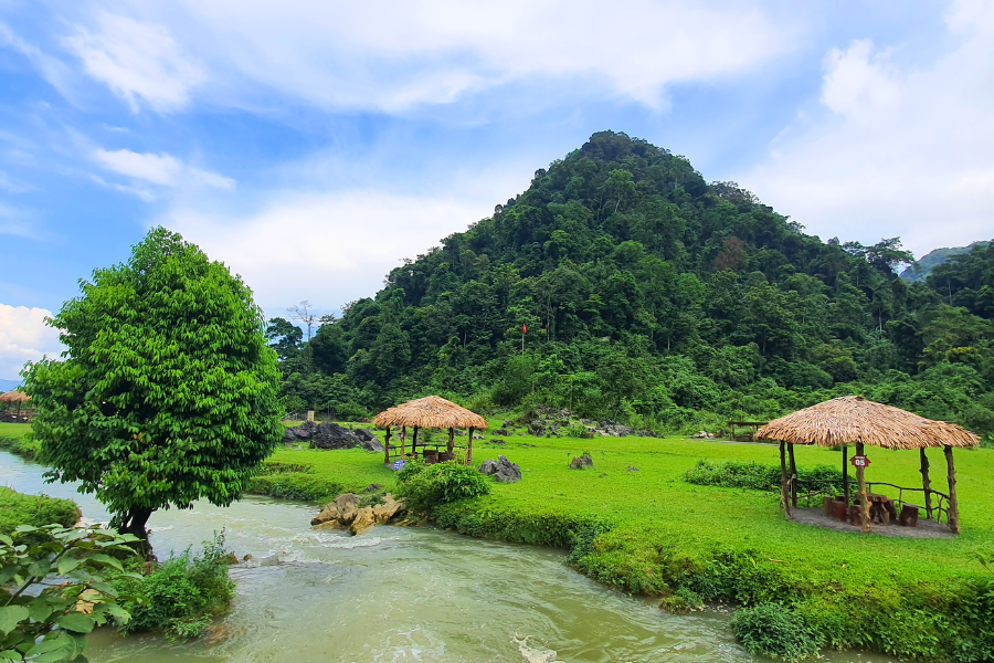 Cắm trại Bãi Pặng
