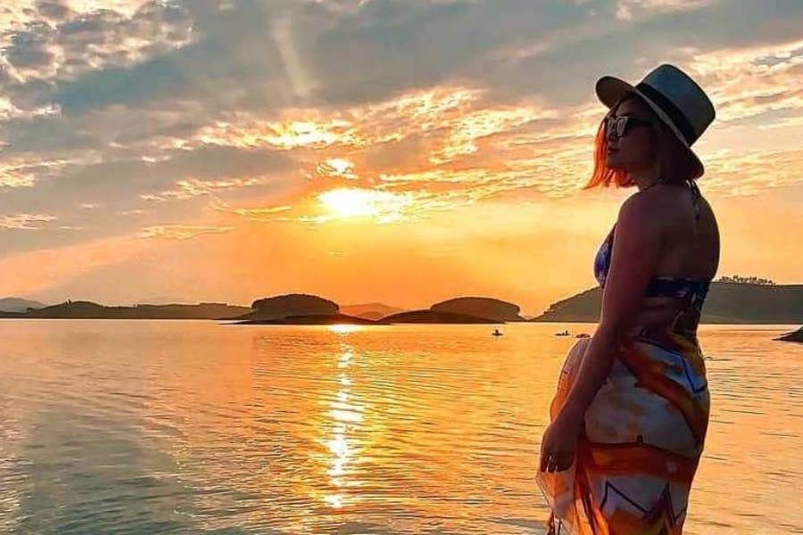 Cắm Trại Hồ Thác Bà: Hành Trình Tìm Về Chốn Bình Yên Giữa Đại Ngàn