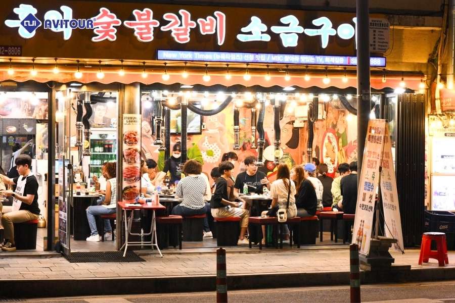 Phố đi bộ Hongdae