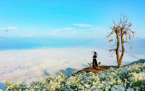 Cắm Trại Phình Hồ – Đánh Thức Bình Minh Giữa Mây Trời Tây Bắc