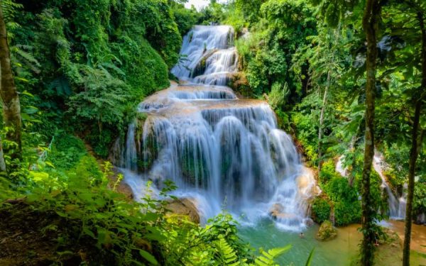 Thác Mu Hòa Bình – Địa Điểm Không Thể Bỏ Lỡ Trong Mùa Hè Này