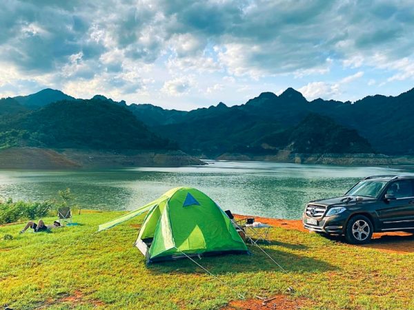 Những Hoạt Động Không Thể Bỏ Lỡ Khi Cắm Trại Ở Sông Bôi