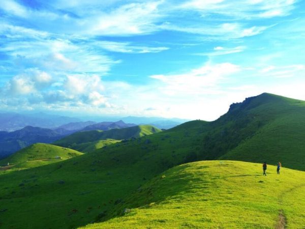 Trải Nghiệm Cắm Trại Đồng Cao Bắc Giang: Thiên Đường Săn Mây Cho Giới Trẻ