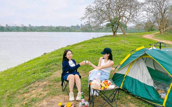 Cắm trại Đầm Vân Trì: Điểm Đến Lý Tưởng Cho Ngày Thư Giãn Cuối Tuần