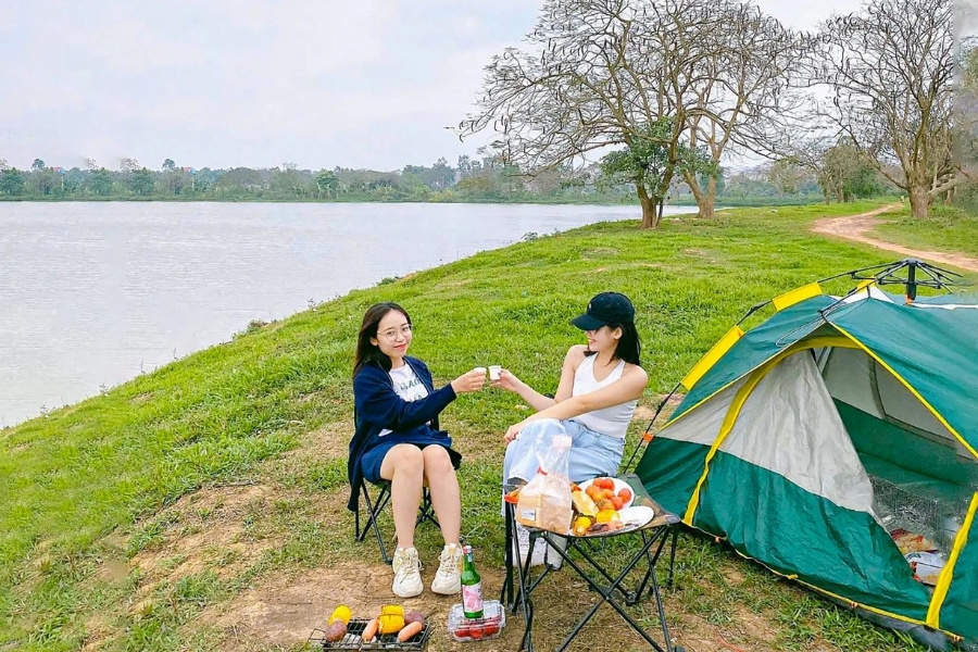 Cắm trại Đầm Vân Trì: Điểm Đến Lý Tưởng Cho Ngày Thư Giãn Cuối Tuần