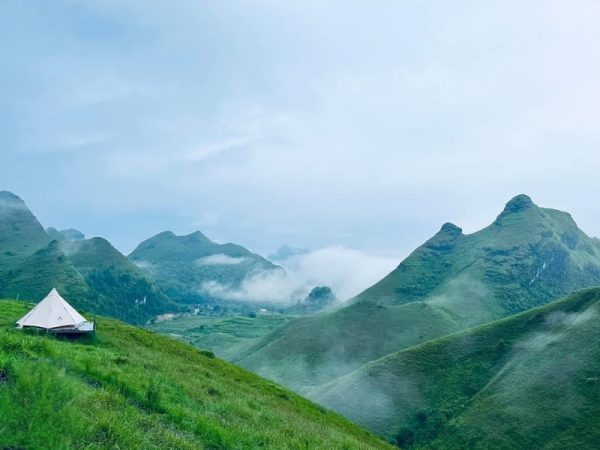 Cắm Trại Cao Bằng: Khám Phá Những Địa Điểm Đẹp Mê Ly