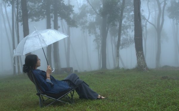 Cắm Trại Dưới Trời Mưa: Tận Hưởng Chuyến Đi Theo Cách Khác Biệt