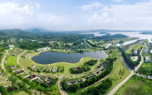 Cắm Trại Hồ Đá Lải: Điểm Dã Ngoại Lý Tưởng Cho Team Bạn Bè