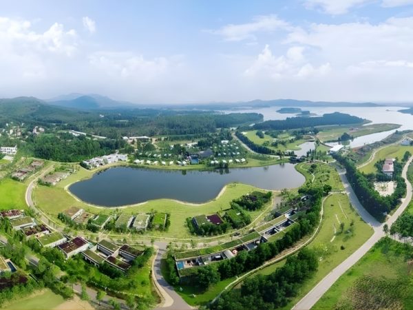 Cắm Trại Hồ Đá Lải: Điểm Dã Ngoại Lý Tưởng Cho Team Bạn Bè