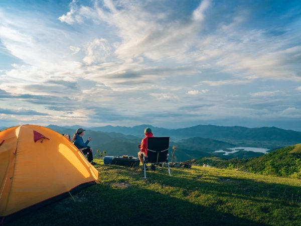 Đón Bình Minh Rực Rỡ Cùng Chuyến Cắm Trại Đỉnh Ngọa Vân