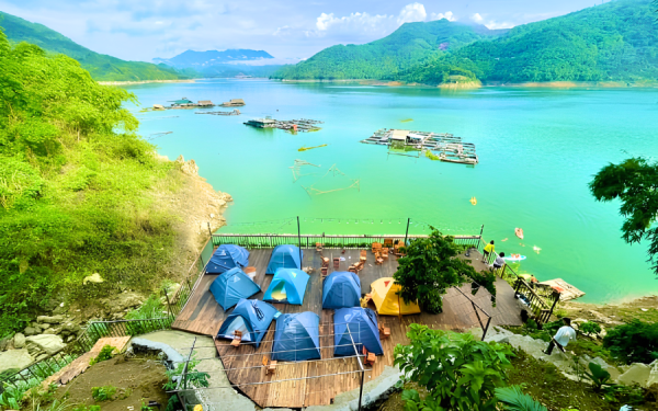 Cắm Trại Bãi Pặng Hòa Bình: Điểm Đến Hoang Sơ Giữa Núi Rừng Tây Bắc